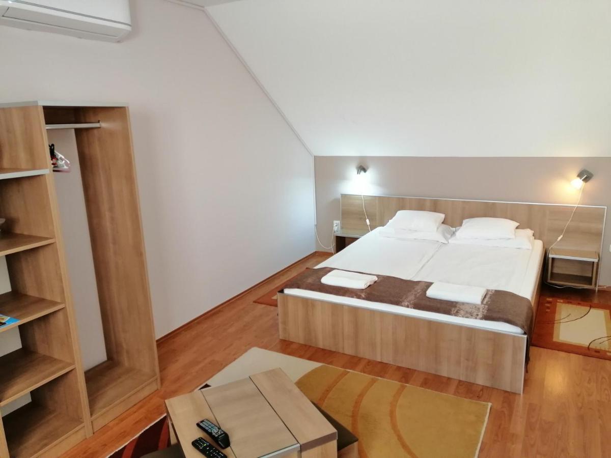 Csipkehaz Apartman Cserkeszőlő 외부 사진