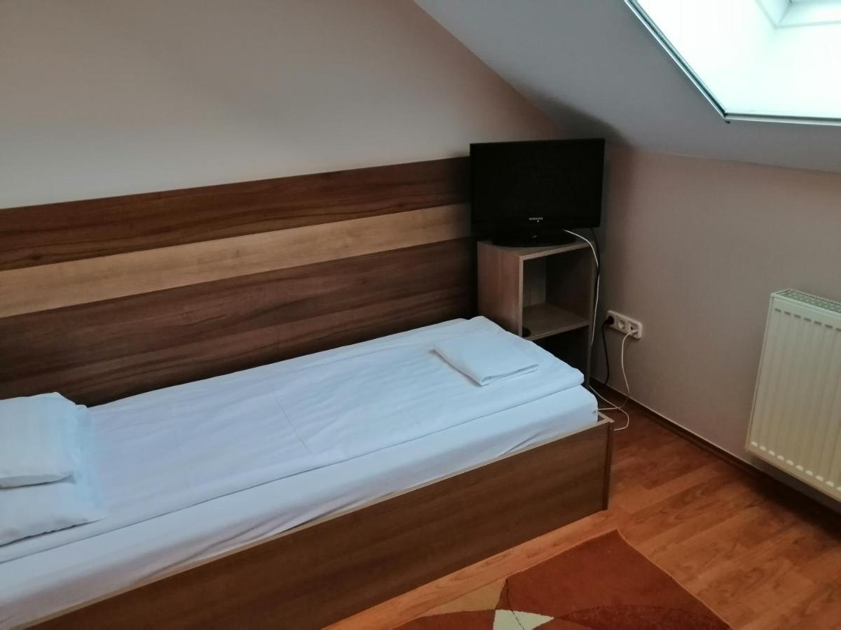 Csipkehaz Apartman Cserkeszőlő 외부 사진