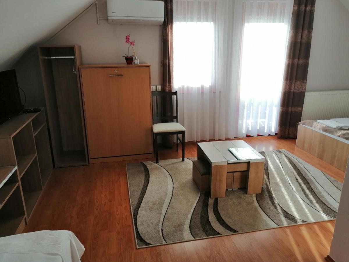 Csipkehaz Apartman Cserkeszőlő 외부 사진