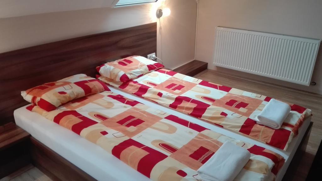 Csipkehaz Apartman Cserkeszőlő 외부 사진