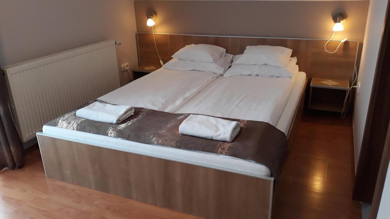 Csipkehaz Apartman Cserkeszőlő 외부 사진