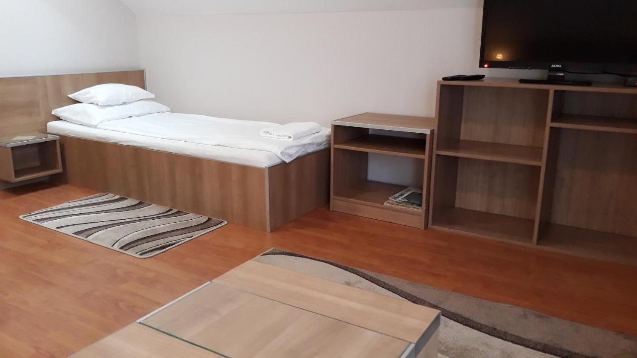 Csipkehaz Apartman Cserkeszőlő 외부 사진